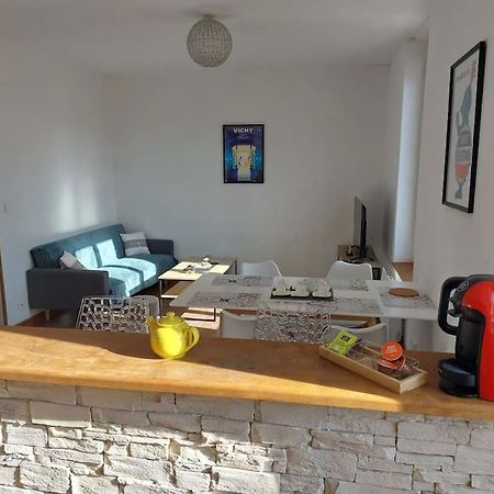 Appartement Proche Des Parcs Vichy Eksteriør bilde